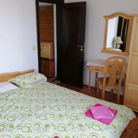 Elida Vendégház 2*