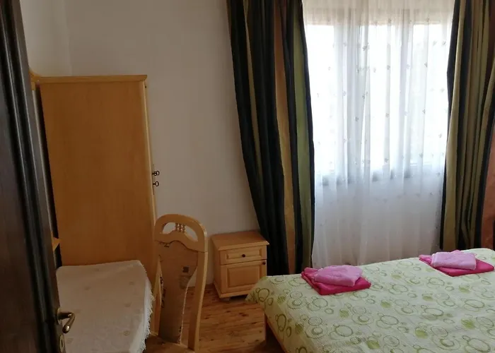 елида Къща за гости 2*