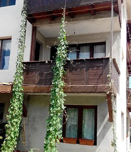 елида Къща за гости 2*